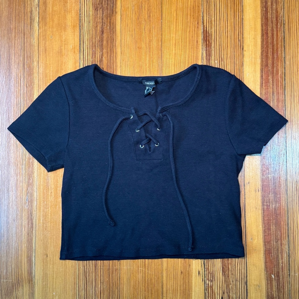 Forever21 Trendy Black Lace-Up Crop Top Size Large EUC